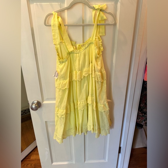 The Impeccable Pig Yellow Lace Chemise - Picture 2 of 3